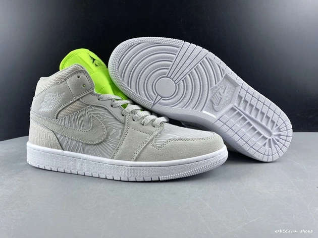 Cheap Mid CV3018- Ghost Cozy Vast Grey Green 3753 Jordan1 1013